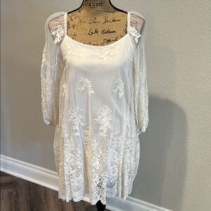 Elegant White Lace Top